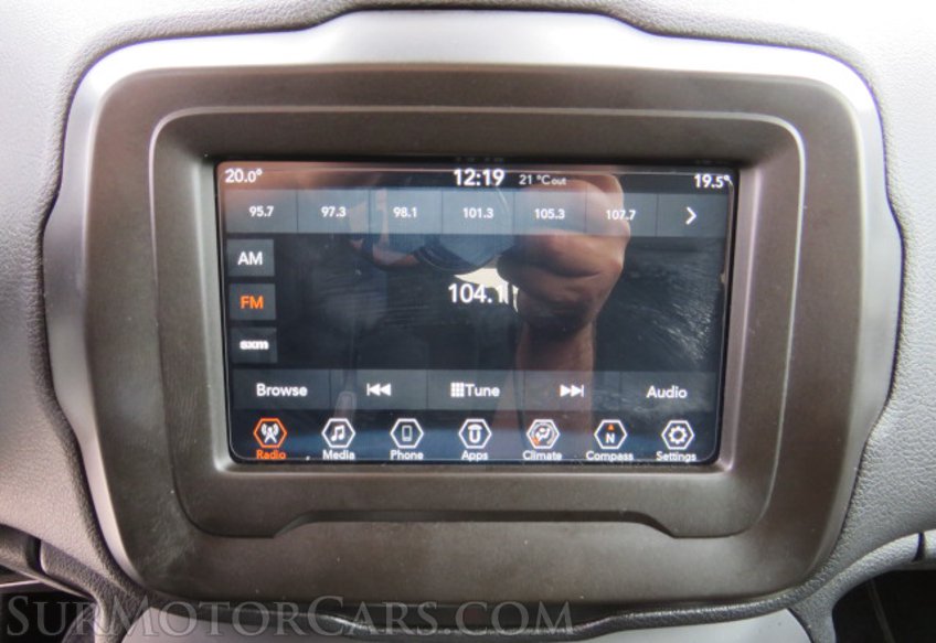 2019 Jeep Renegade - Image 32