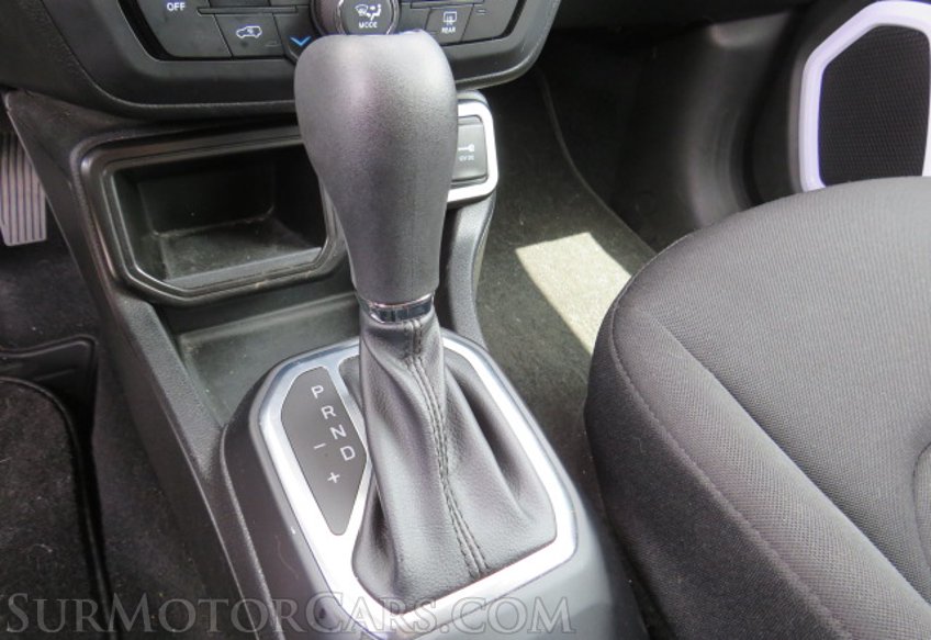 2019 Jeep Renegade - Image 34