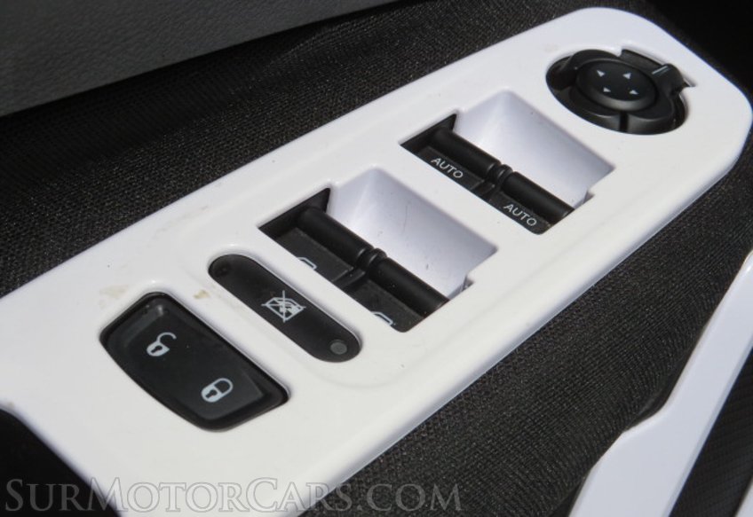 2019 Jeep Renegade - Image 42