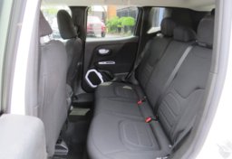 2019 Jeep Renegade - Image 28