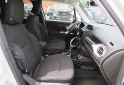 2019 Jeep Renegade - Image 27