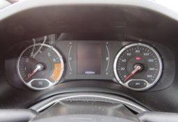 2019 Jeep Renegade - Image 31