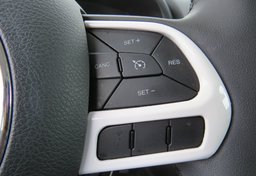 2019 Jeep Renegade - Image 37