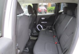 2019 Jeep Renegade - Image 25