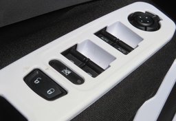 2019 Jeep Renegade - Image 42