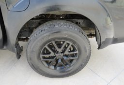 2016 Nissan Frontier - Image 50