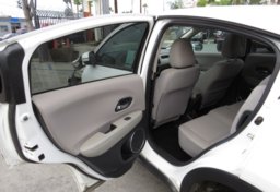 2018 Honda HR-V - Image 26