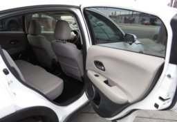 2018 Honda HR-V - Image 27