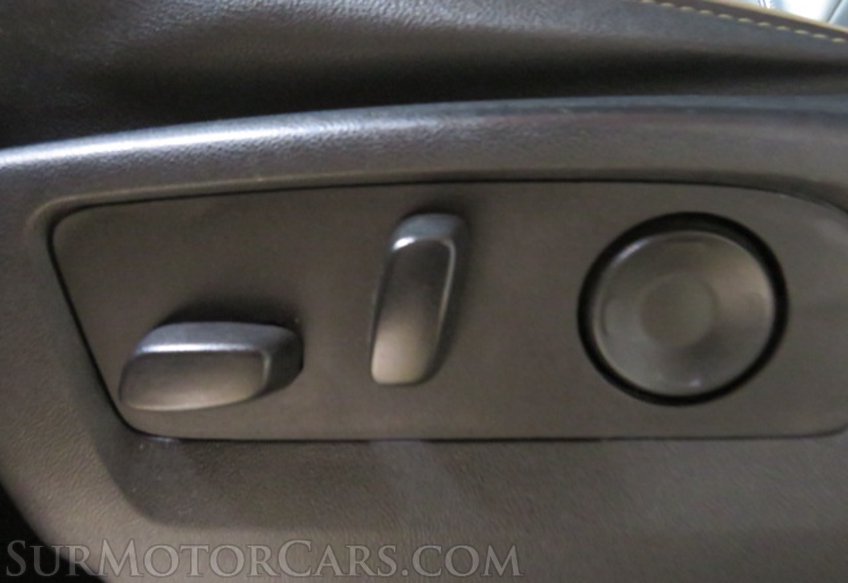 2021 GMC Yukon XL - Image 34