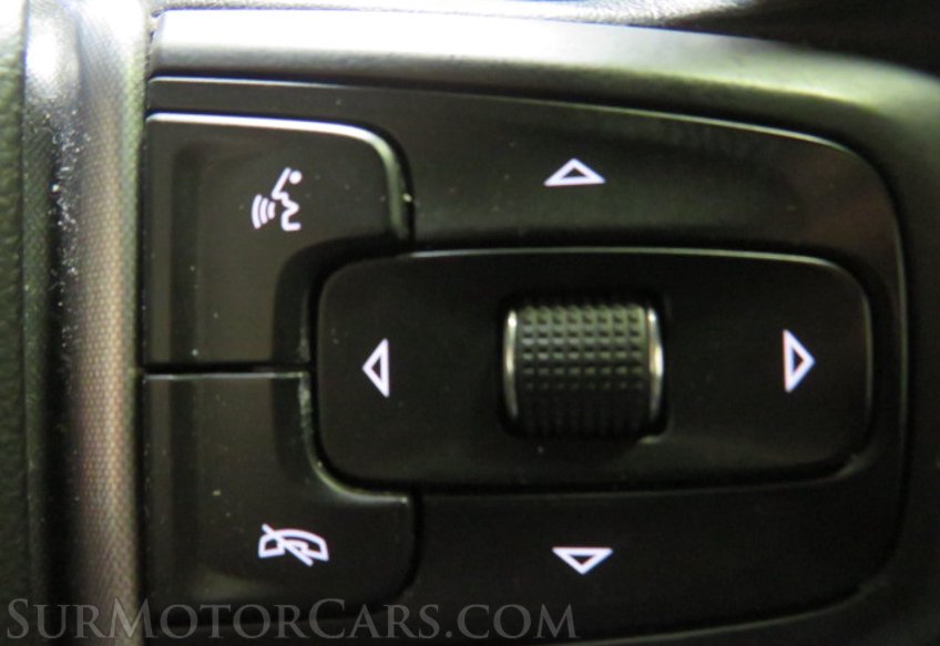 2021 GMC Yukon XL - Image 40