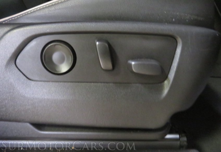 2021 GMC Yukon XL - Image 33