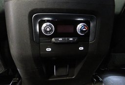 2021 GMC Yukon XL - Image 32