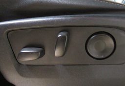 2021 GMC Yukon XL - Image 34