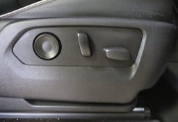 2021 GMC Yukon XL - Image 33