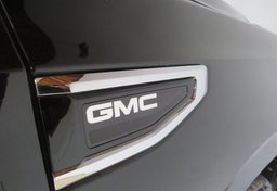 2021 GMC Yukon XL - Image 15