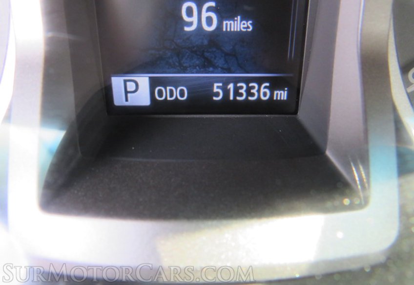 2017 Toyota Tacoma - Image 32