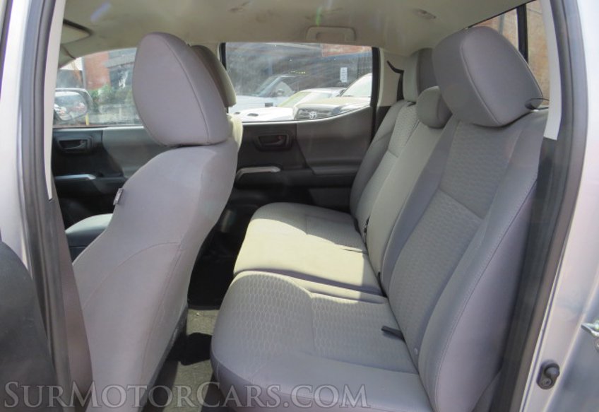 2017 Toyota Tacoma - Image 29