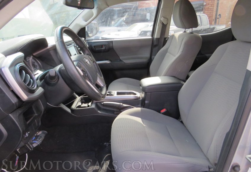 2017 Toyota Tacoma - Image 25