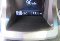 2017 Toyota Tacoma - Image 32