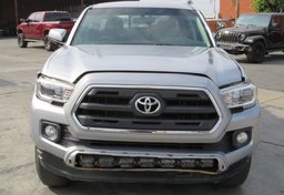 2017 Toyota Tacoma - Image 11
