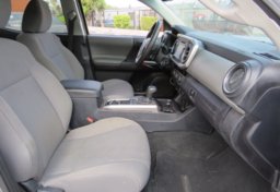 2017 Toyota Tacoma - Image 26