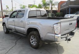 2017 Toyota Tacoma - Image 10