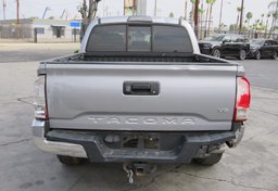 2017 Toyota Tacoma - Image 12