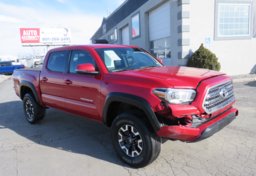 2021 Toyota Tacoma 4WD - Image 4