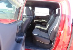 2021 Toyota Tacoma 4WD - Image 31