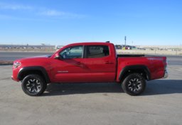 2021 Toyota Tacoma 4WD - Image 10