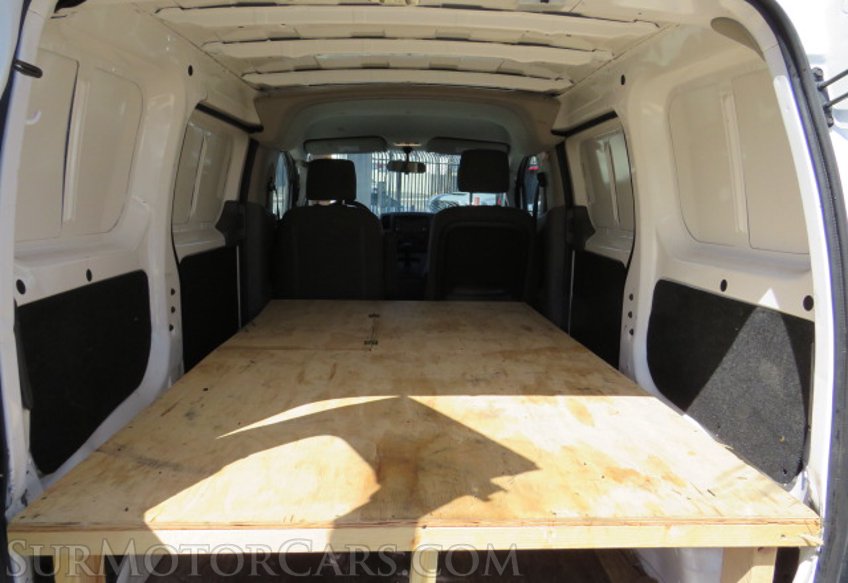 2017 Nissan NV200 Compact Cargo - Image 32