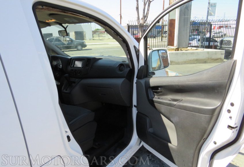 2017 Nissan NV200 Compact Cargo - Image 24