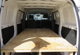 2017 Nissan NV200 Compact Cargo - Image 32