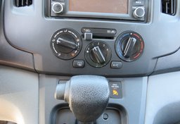 2017 Nissan NV200 Compact Cargo - Image 40