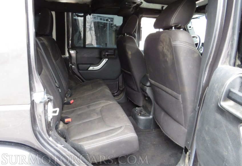 2017 Jeep Wrangler Unlimited - Image 27