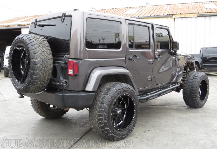 2017 Jeep Wrangler Unlimited - Image 8