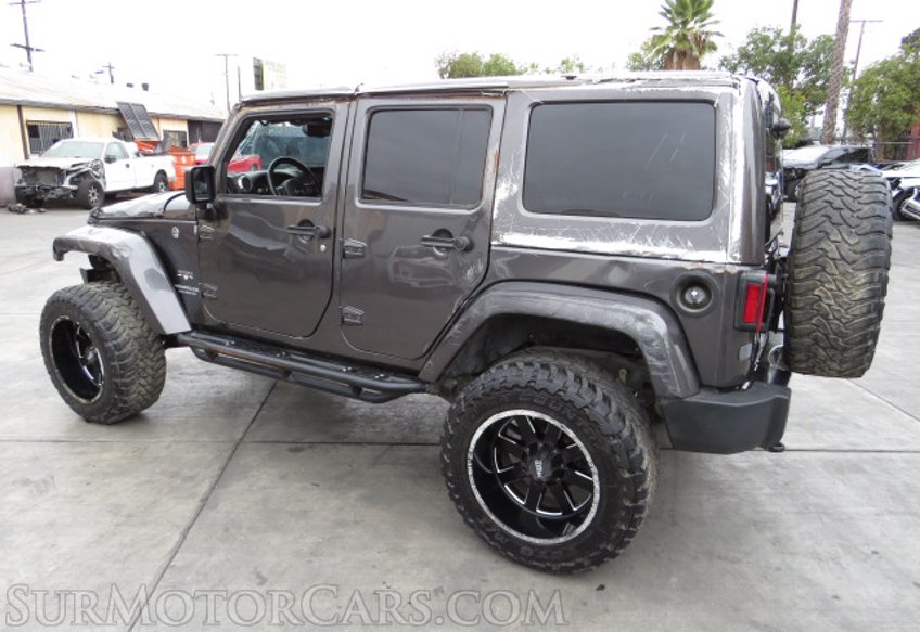 2017 Jeep Wrangler Unlimited - Image 5
