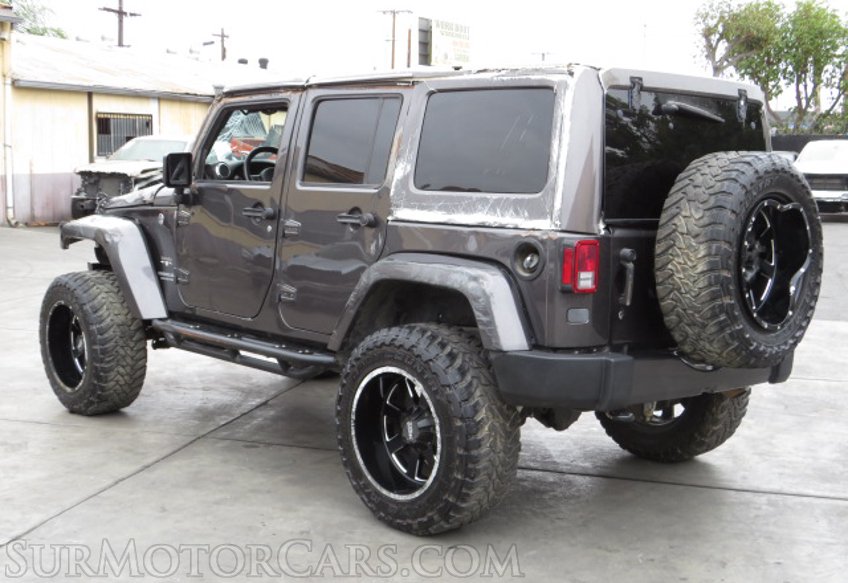 2017 Jeep Wrangler Unlimited - Image 7
