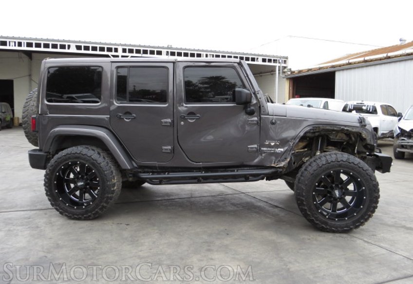 2017 Jeep Wrangler Unlimited - Image 11