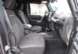 2017 Jeep Wrangler Unlimited - Image 23