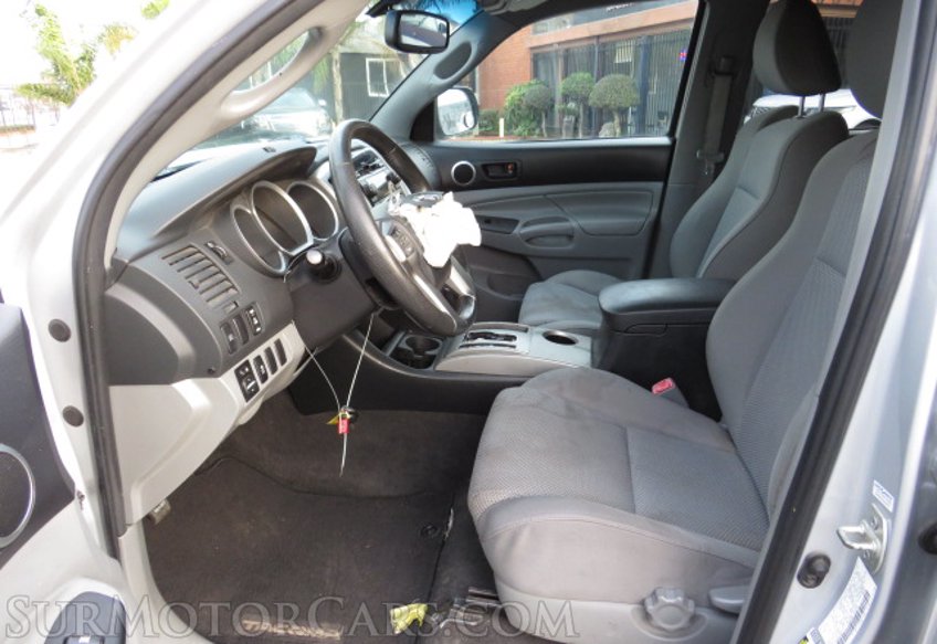 2012 Toyota Tacoma - Image 16