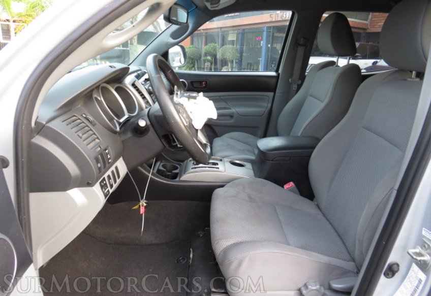 2012 Toyota Tacoma - Image 14