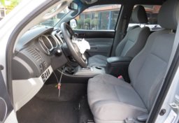 2012 Toyota Tacoma - Image 14