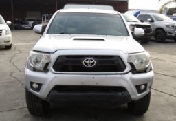 2012 Toyota Tacoma - Image 12