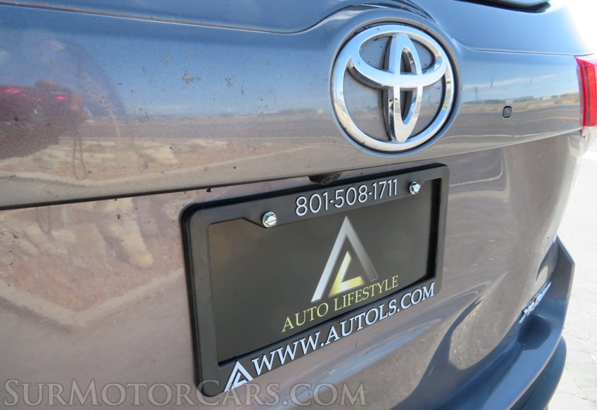 2019 Toyota Highlander - Image 17