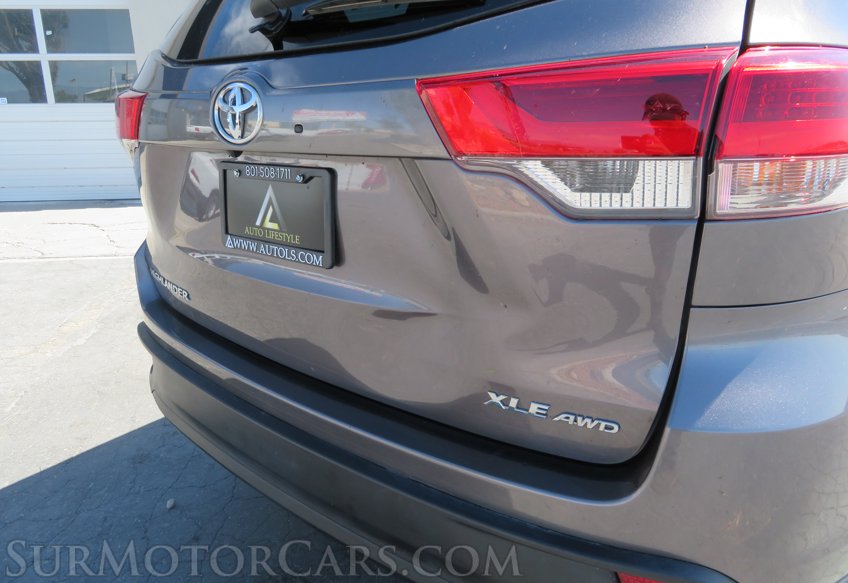 2019 Toyota Highlander - Image 15
