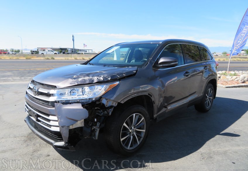 2019 Toyota Highlander - Image 4