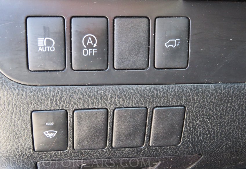 2019 Toyota Highlander - Image 38