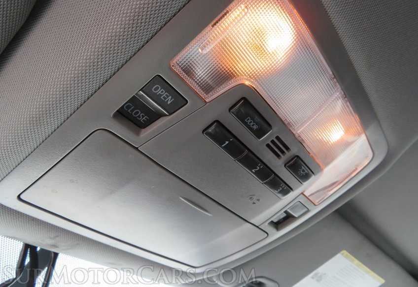 2019 Toyota Highlander - Image 35
