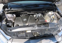 2019 Toyota Highlander - Image 48